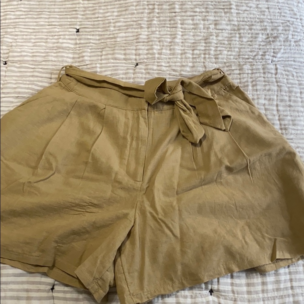 American Eagle Paper Bag Shorts